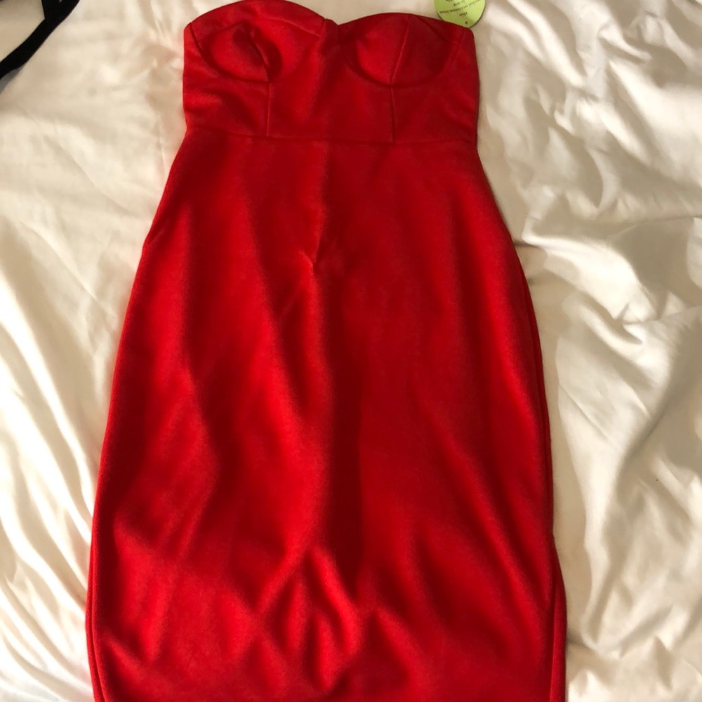 Red Windsor dress size small
